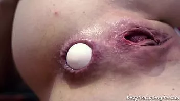 play Seks lucu dengan telur ayam, bercinta vagina dan anal
