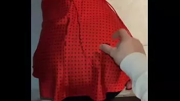 play Maman pense que c'est son nouveau petit ami