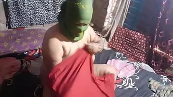 play Cuando llegué a casa, disfruté follándome a mi cuñada como a una yegua.