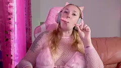 Afspelen Blonde met grote tieten plaagt met ASMR-lolly, zuigt en likt