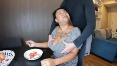 Reproducir Lactancia asiática tetona: paja intensa y sexo interracial