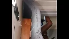 Oynat Creampied abanoz MILF: hamilelik şansı?