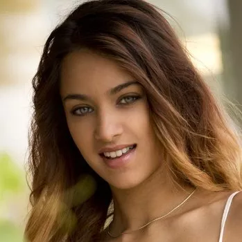 Star du porno Uma Jolie