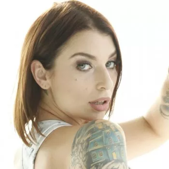 Pornoster Ivy Lebelle
