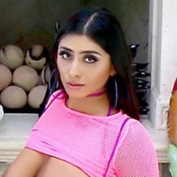 Pornoster Ella Knox